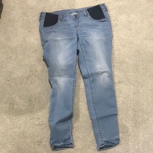 Old Navy Maternity Skinny Maternity Jeans
